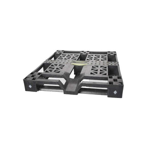 48x40 IBC tote pallet with molded valve channel at the discharge edge